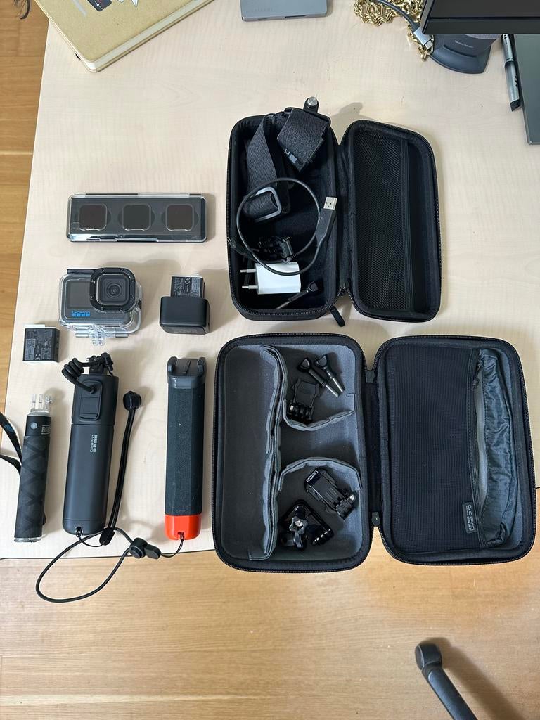 GoPro Hero 12 met diverse accessoires, Verzenden, Zo goed als nieuw, GoPro