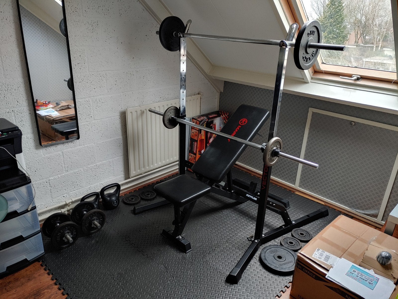 Home gym, halterbank, squadrek, halterstang en gewichten, Ophalen, Gebruikt, Benen, Fitnessbank