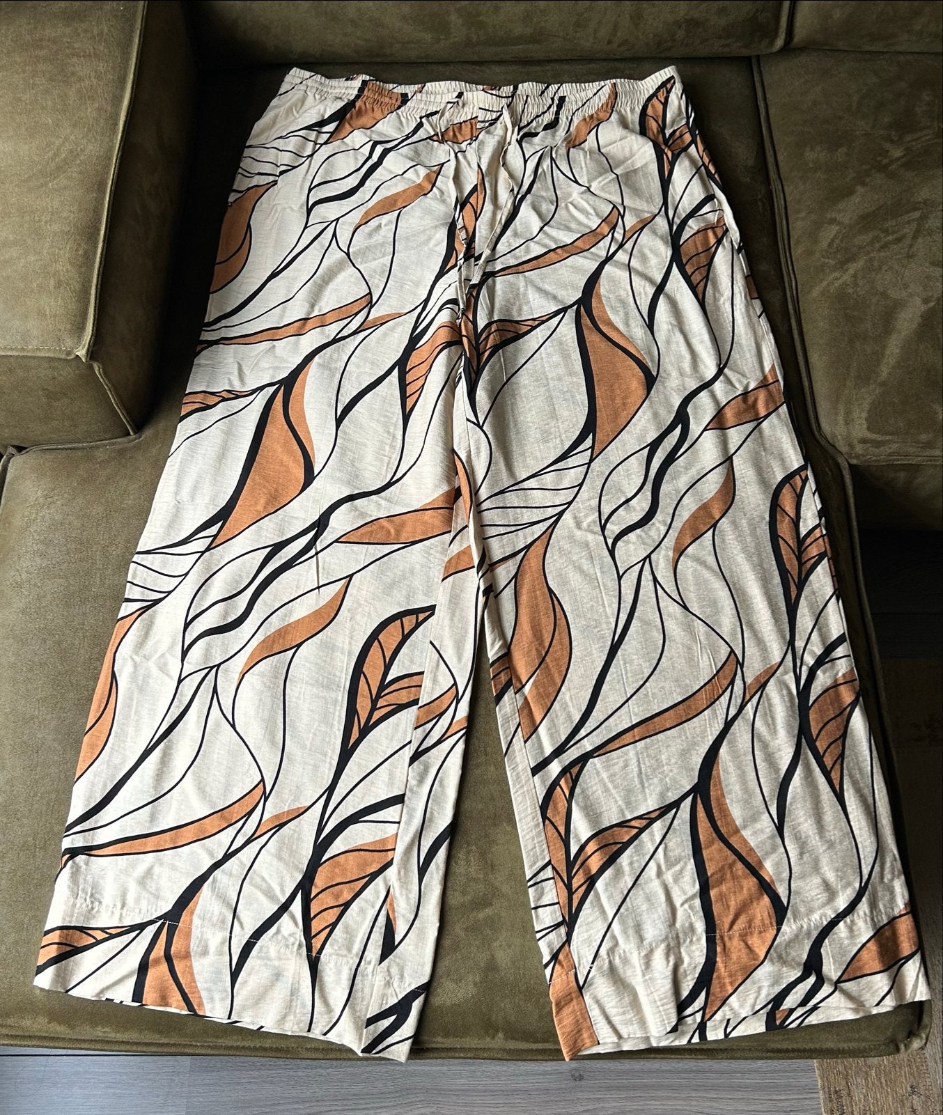 Norah broek met bladprint - Maat 48, Beige, Maat 46/48 (XL) of groter, Nieuw, Ophalen of Verzenden