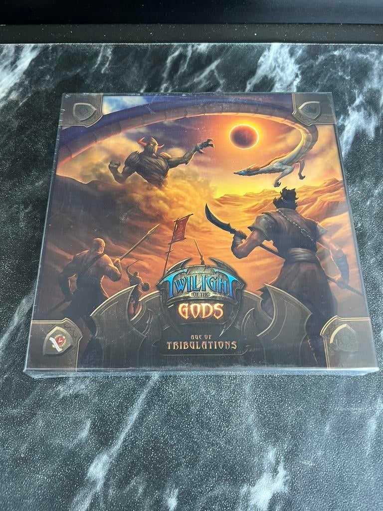 Twilight of the Gods bordspel in seal, Hobby en Vrije tijd, Gezelschapsspellen | Bordspellen, Ophalen of Verzenden, Zo goed als nieuw