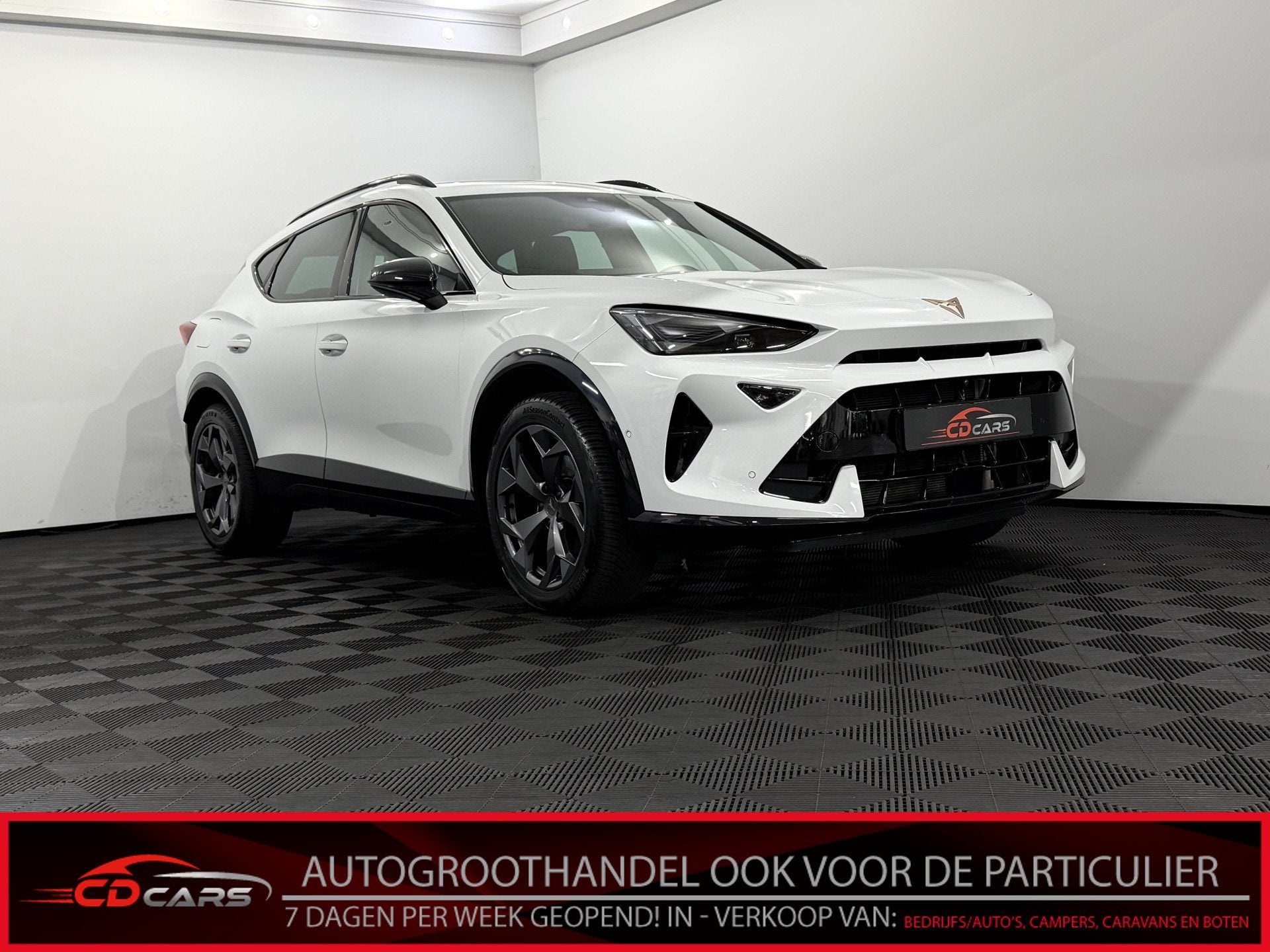 CUPRA Formentor 1.5 TSI PHEV Facelift Sportief Design VZ Per, Auto's, 4 cilinders, Formentor, Leder en Stof, Wit