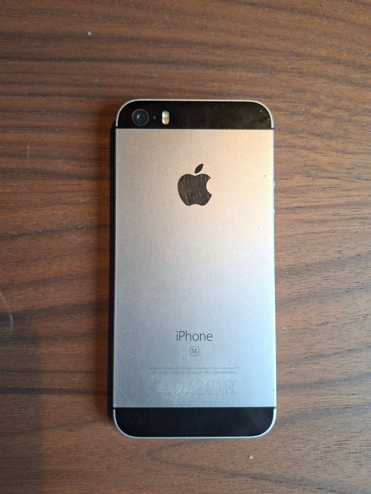 iPhone SE 1e Generatie 2016, 80 %, Gebruikt, Zwart, IPhone SE (2016)