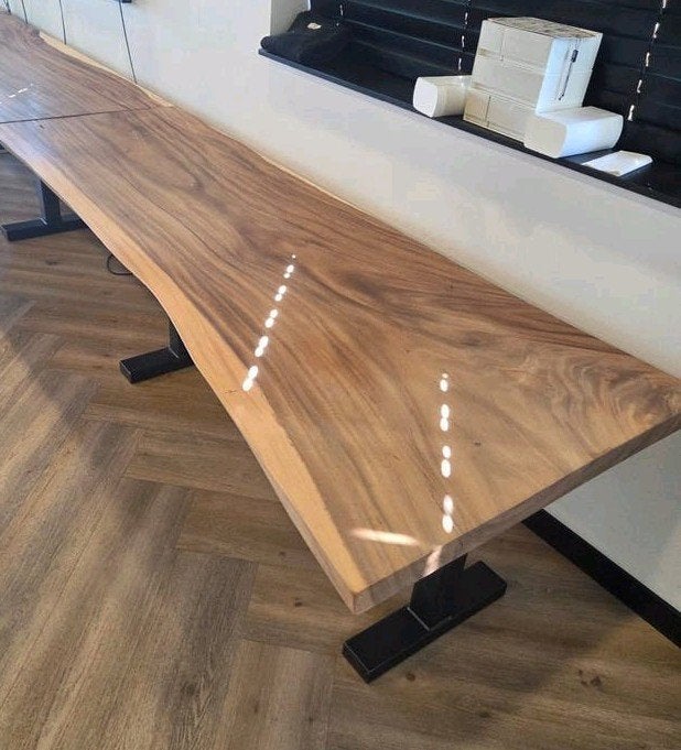 Massief notenhouten bureautafels met zwarte RVS poten - 2 st, Ophalen, Demontabel, Hout, 300 cm