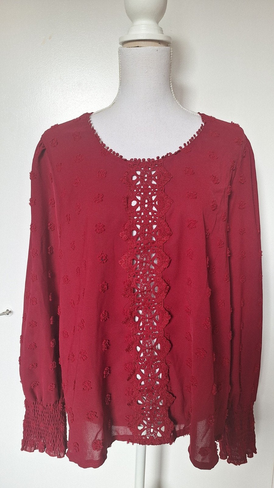 Top: Mooie rode top met kanten details, Shein - XL, Maat 38/40 (M), Ophalen of Verzenden, Rood, Onbekend