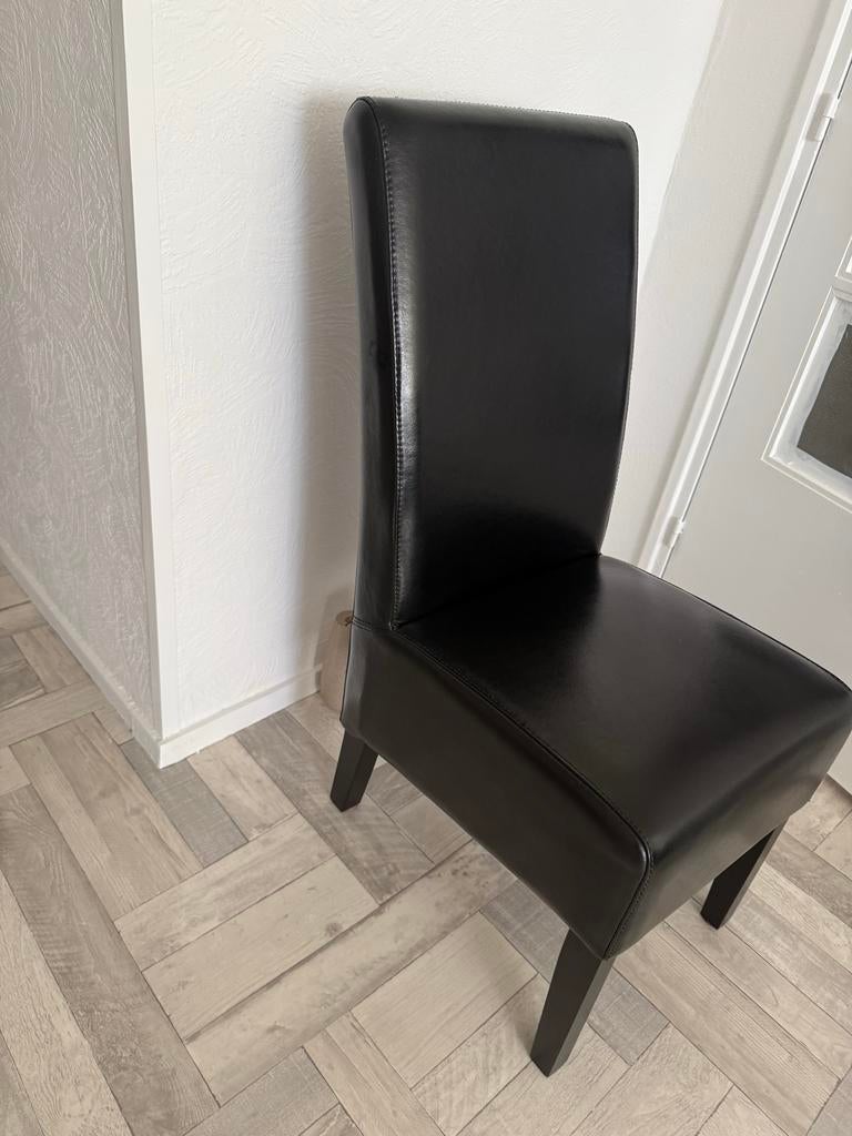 9 donkerbruine stoelen, Huis en Inrichting, Stoelen, Ophalen, Overige materialen, Gebruikt, Twee