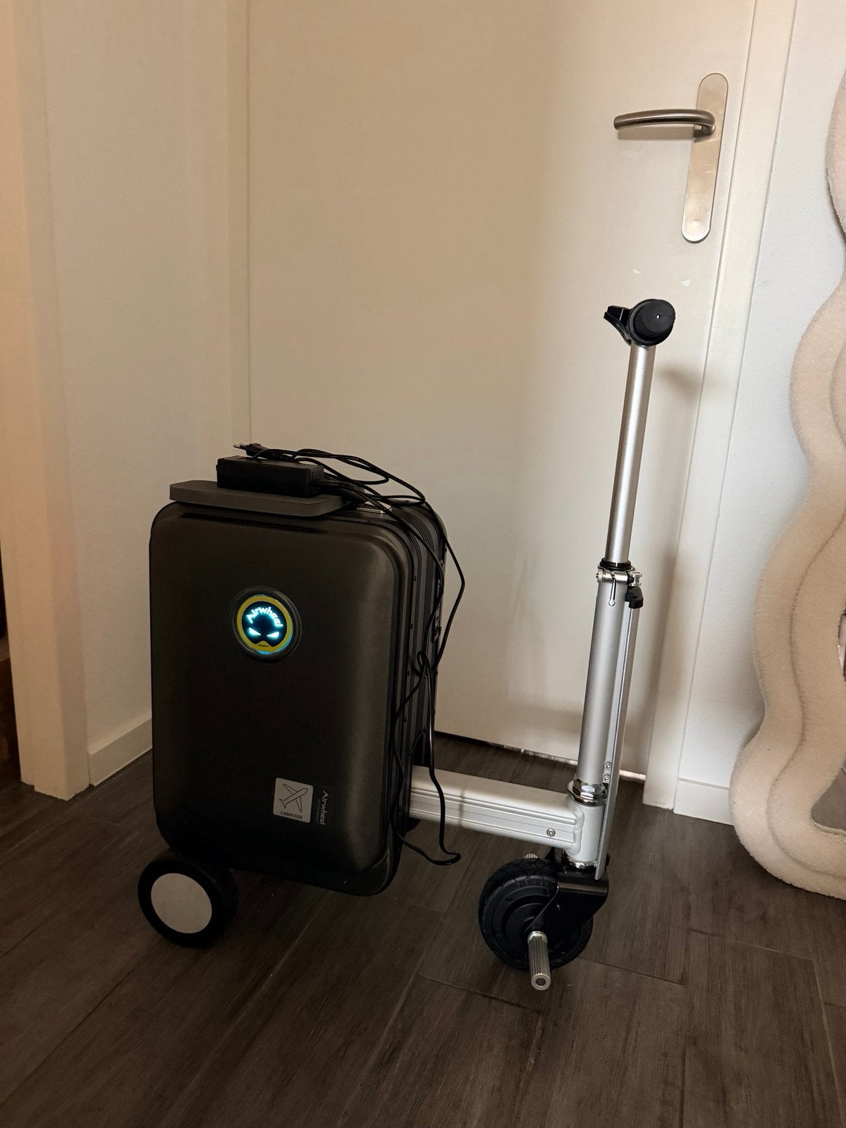 Airwheel SE3S Robot Koffer Elektrische Rijden Bagage Koffer, Sieraden, Tassen en Uiterlijk, Ophalen of Verzenden, Zo goed als nieuw