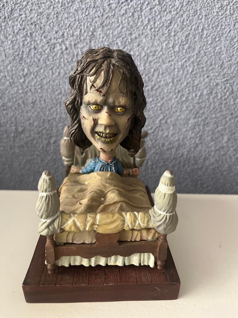 The Exorcist Regan MacNeil Bobblehead - Wiebelend Hoofd, Ophalen of Verzenden, Zo goed als nieuw