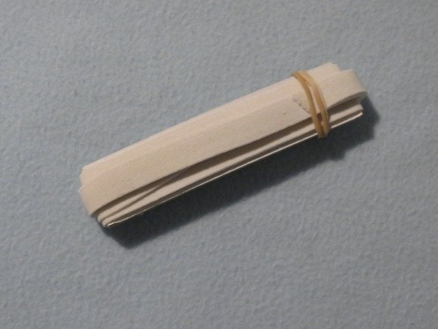 2 meter elastiek 1 cm breed NIEUW, Ophalen of Verzenden, Nieuw, Lint, Band of Elastiek