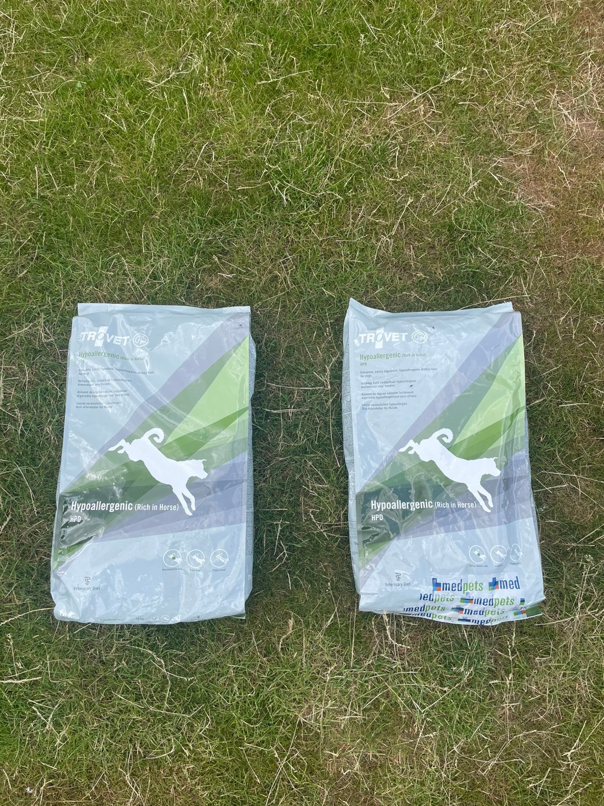 Hondenvoer: hypoallergenic 10kg. 1zak: 40€  2zakken: 70€, Dieren en Toebehoren, Ophalen, Hond