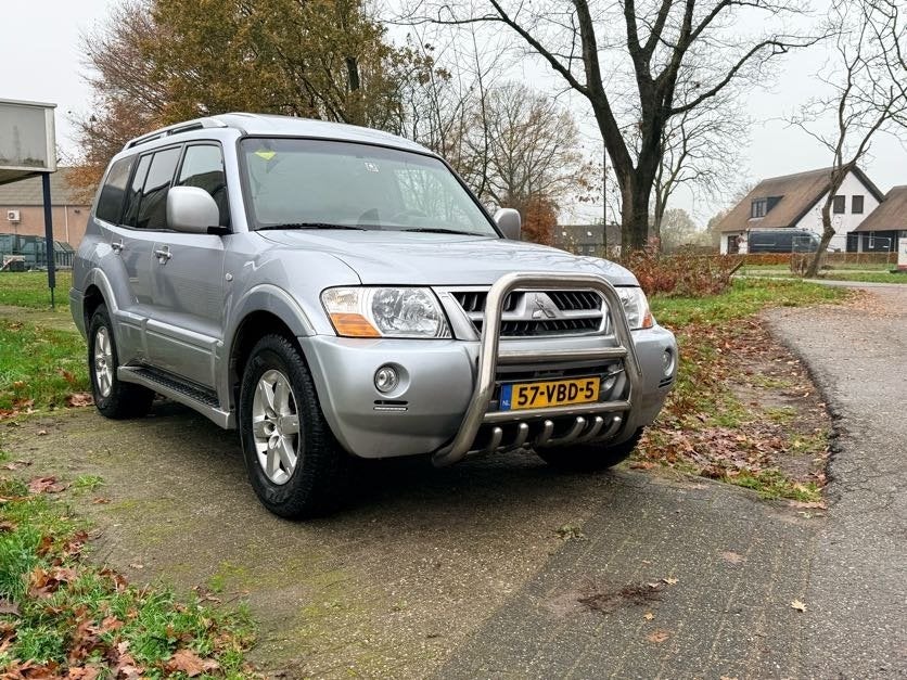 Mitsubishi Pajero 3.2 Di-D GLS LB SW (bj 2006, automaat), Auto's, Mitsubishi, Gebruikt, Bedrijf, Diesel, 2 stoelen