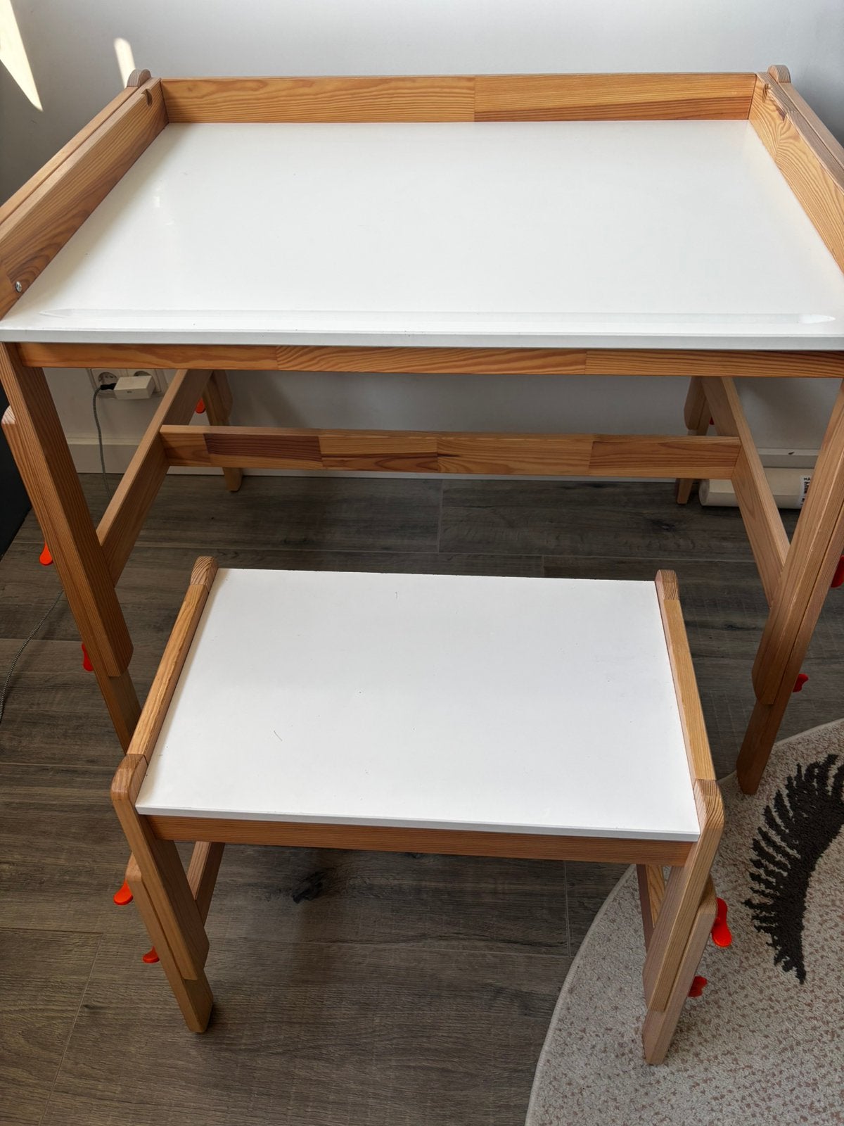 Ikea kinder bureau + krukje, Ophalen, Gebruikt
