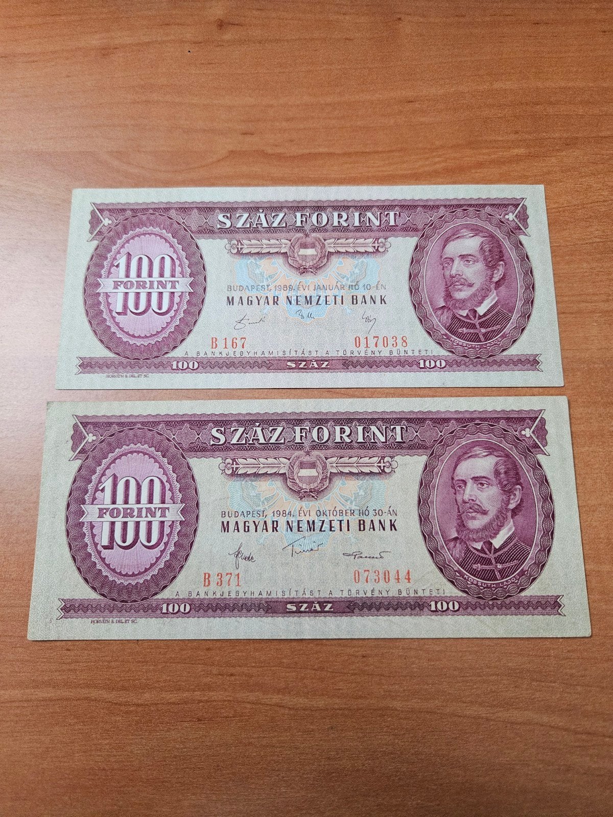 2x 100 forint Hongarije set 1984/1989 jaar, Ophalen of Verzenden, Hongarije, Los biljet