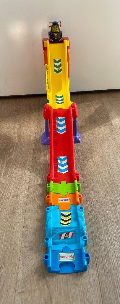 VTech Toet Toet Auto's Lanceer & Racebaan - Speelset, Ophalen, Zo goed als nieuw, 2 tot 4 jaar