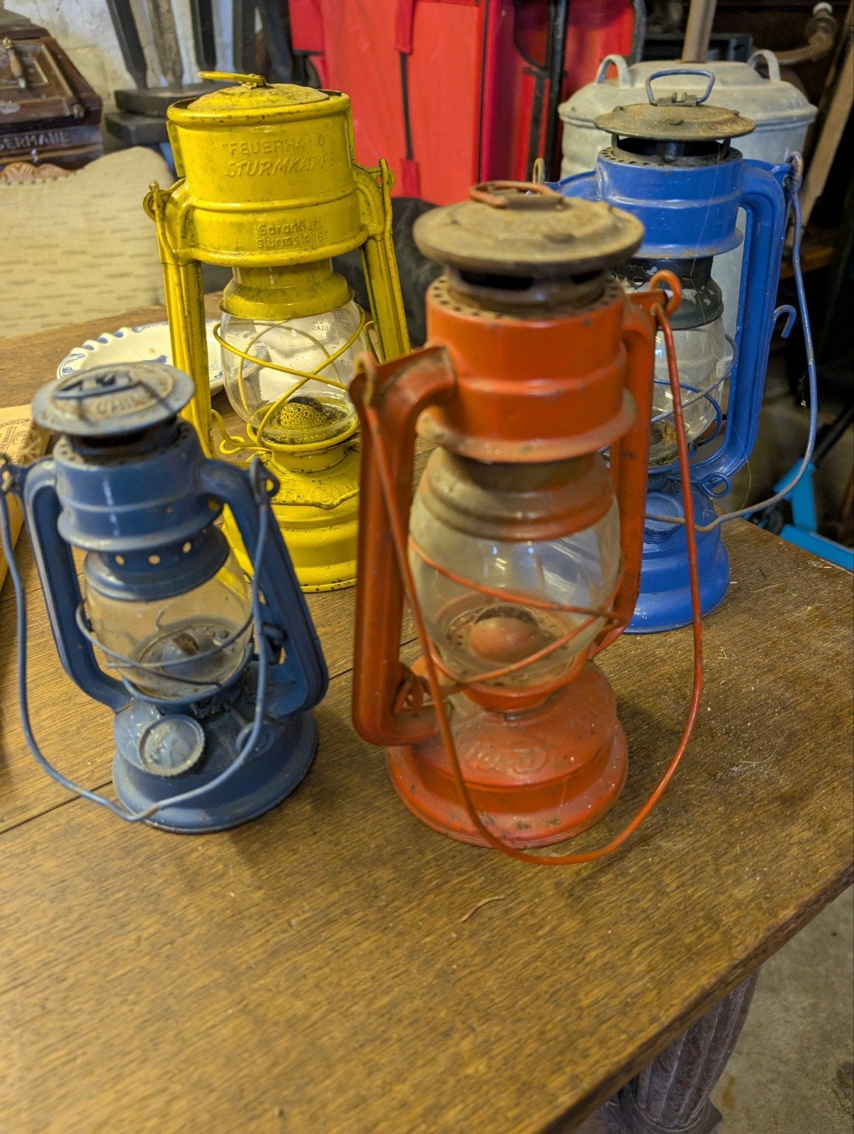 8 Vintage Feuerhand Stormlantaarns - Diverse Kleuren, Antiek en Kunst, Ophalen