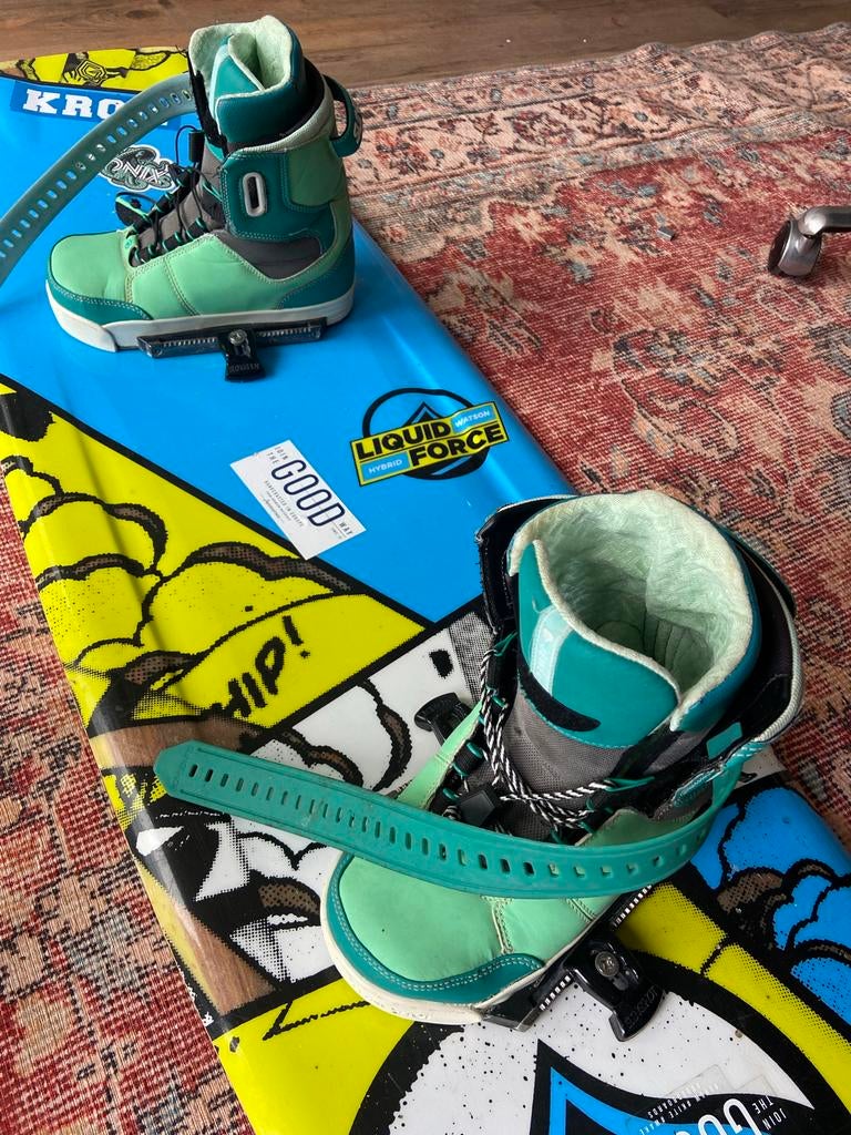 3 Wakeboards te koop - per stuk te koop, Watersport en Boten, Wakeboarden, Ophalen of Verzenden, Gebruikt, Board en Schoenen