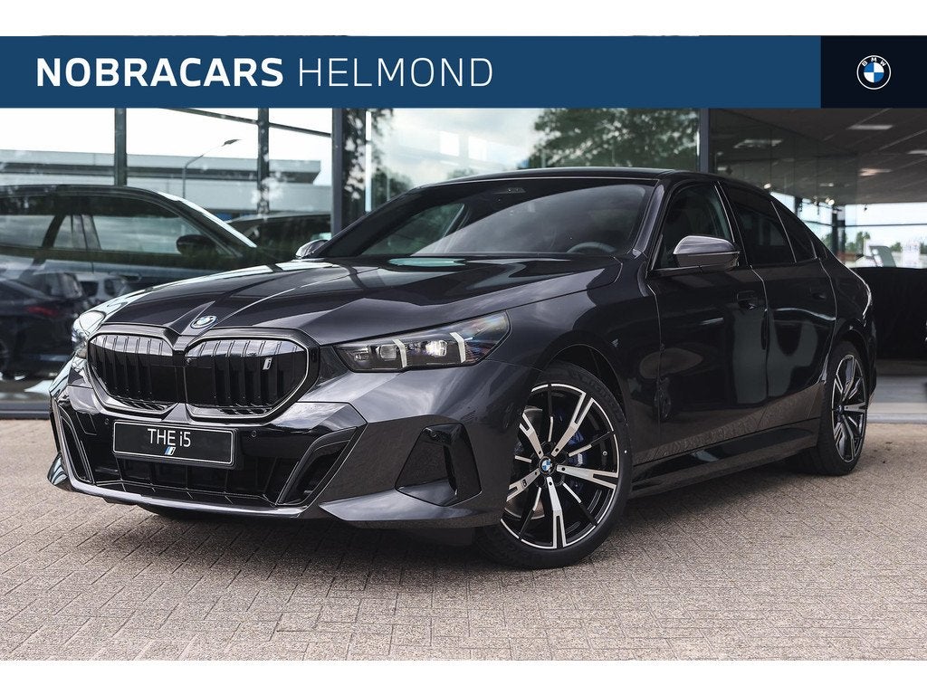 BMW i5 eDrive40 M Sport / Adaptieve LED / Parking Assistant