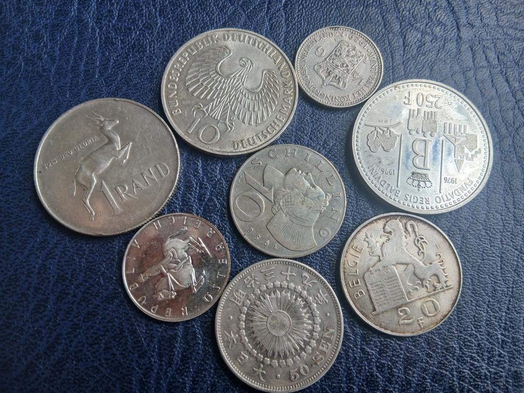 Mooi lotje zilveren wereldmunten: Japan, Zuid-Afrika, België, Verzenden, Oost-Azië, Setje, Zilver