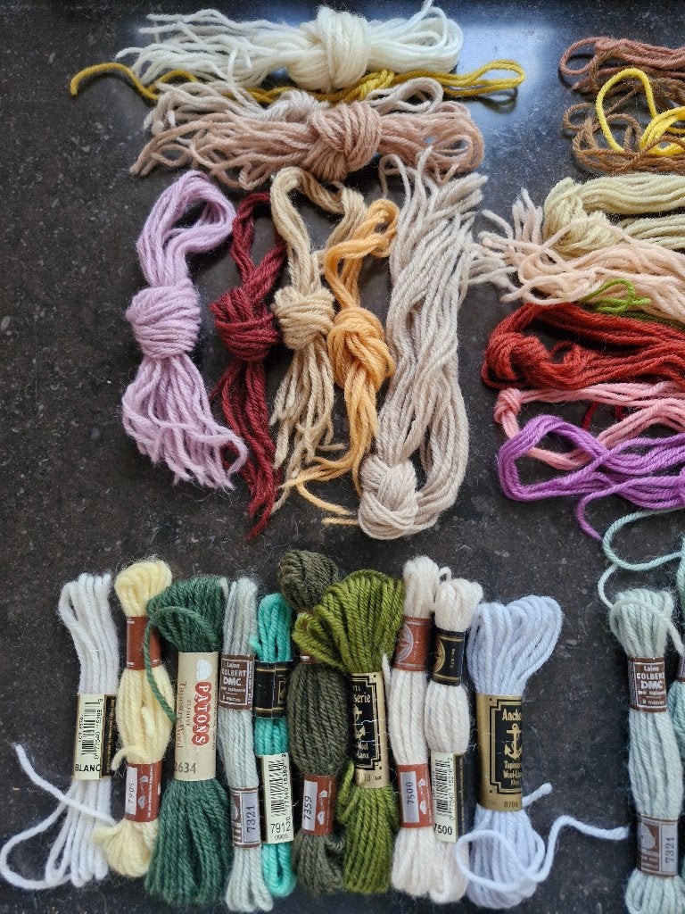 DMC borduurwol met een restje stramien, Ophalen of Verzenden, Nieuw, Handborduren, Borduurgaren of Zijde