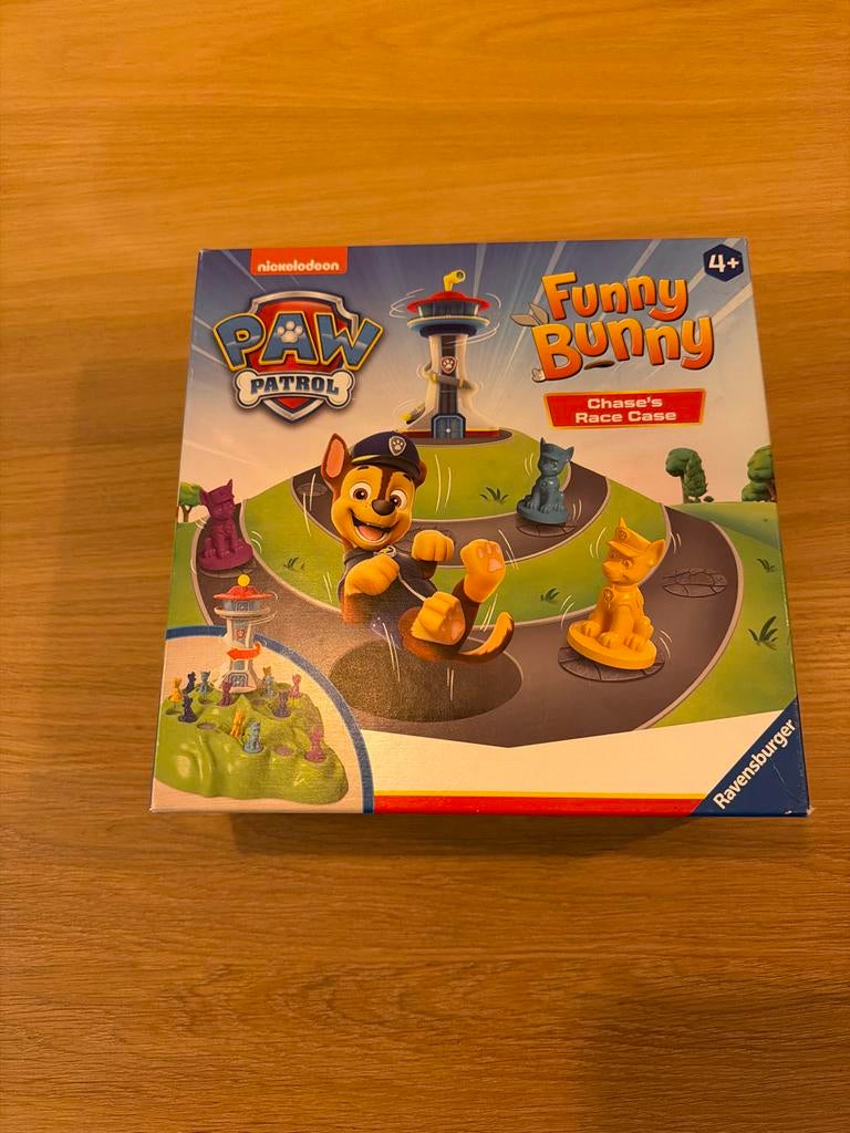 Paw Patrol Funny Bunny - Chase's Race Case, Hobby en Vrije tijd, Gezelschapsspellen | Bordspellen, Drie of vier spelers, Ophalen of Verzenden
