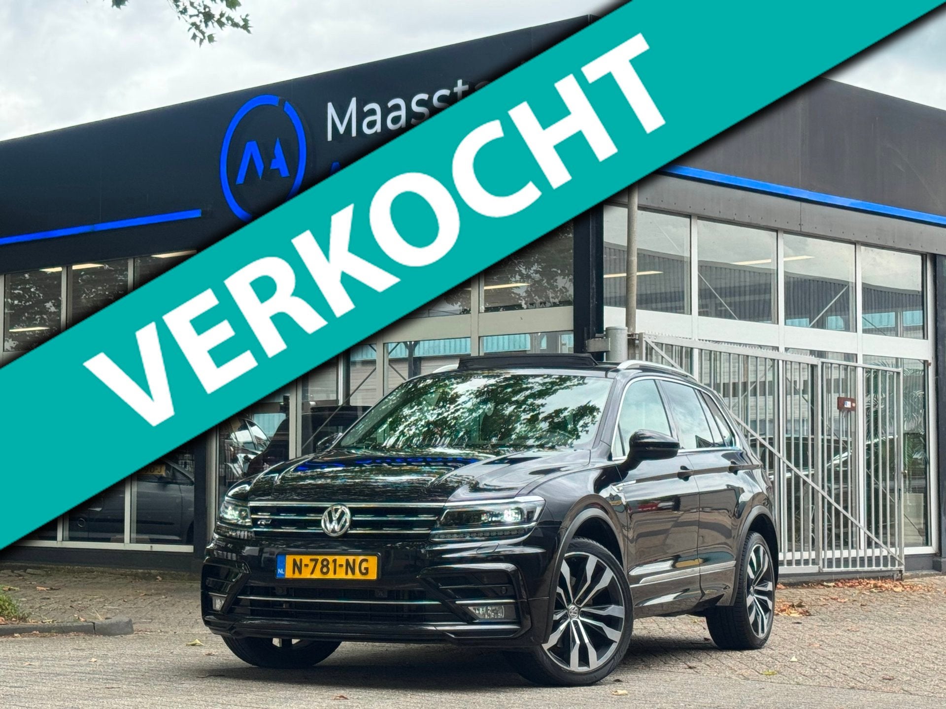 Volkswagen Tiguan 2.0 TDI 4Motion Highline Business R Line 3, Auto's, Automaat, Automatische klimaatregeling, Gebruikt, 2500 kg