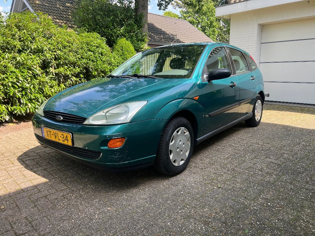 Ford Focus 1.4I 55KW 1999 Groen Benzine. Nieuwe APK!, Auto's, Stof, 4 cilinders, 49 €/maand, Origineel Nederlands