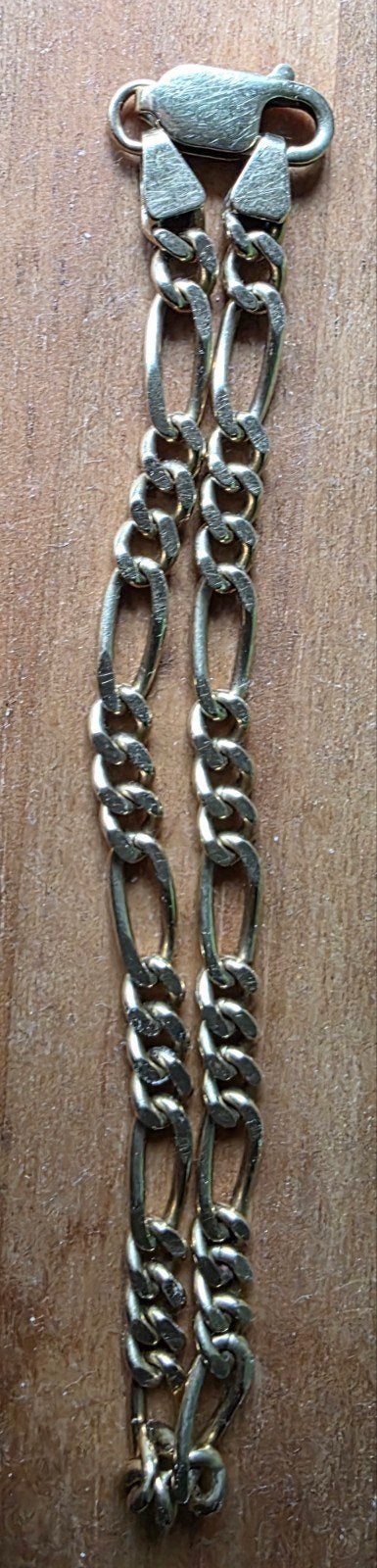 Gouden armband 14 karaat.

lengte 22 cm

Gewicht 11 gram

De, Verzenden, Zo goed als nieuw, Goud, Goud