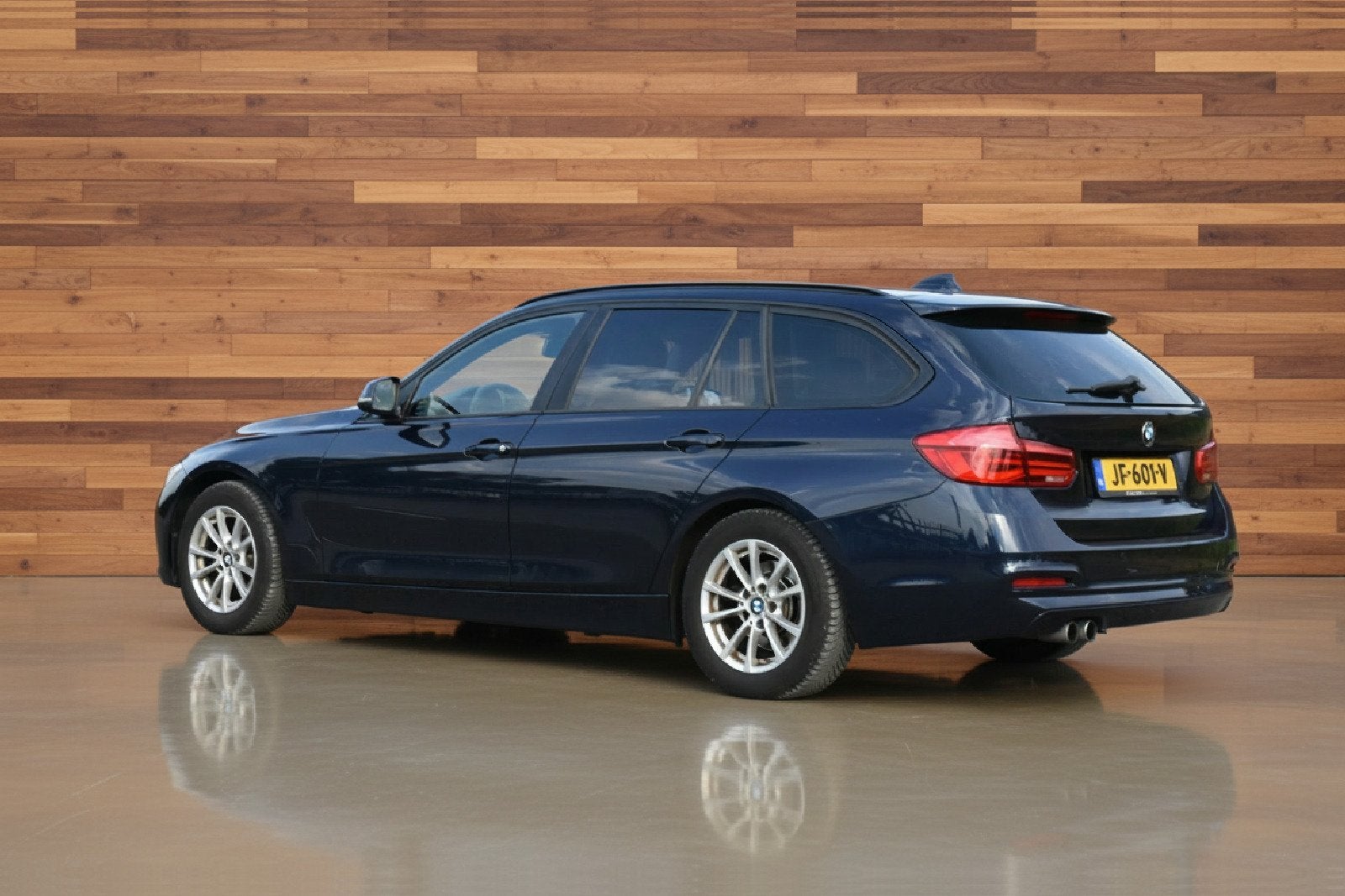 BMW 3 Serie Touring 320d EDE Corporate Lease Essential, Auto's, Automaat, 745 kg, Achterwielaandrijving, 4 cilinders