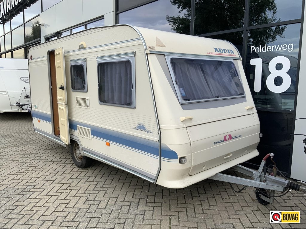 Adria Unica 431 DD, Overige typen, Standaardzit, Bedrijf, 750 - 1000 kg