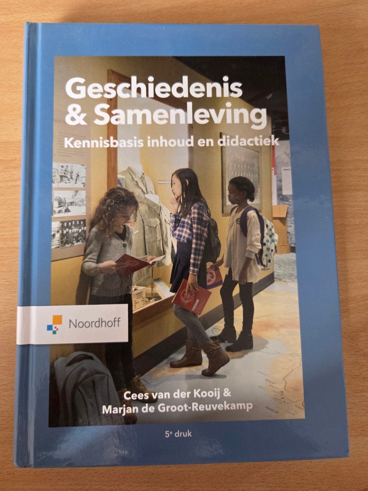 Geschiedenis & Samenleving - Kennisbasis inhoud en didactiek, Zo goed als nieuw, Alpha, Cees van der Kooij & Marjan de Groot-Reuvekamp