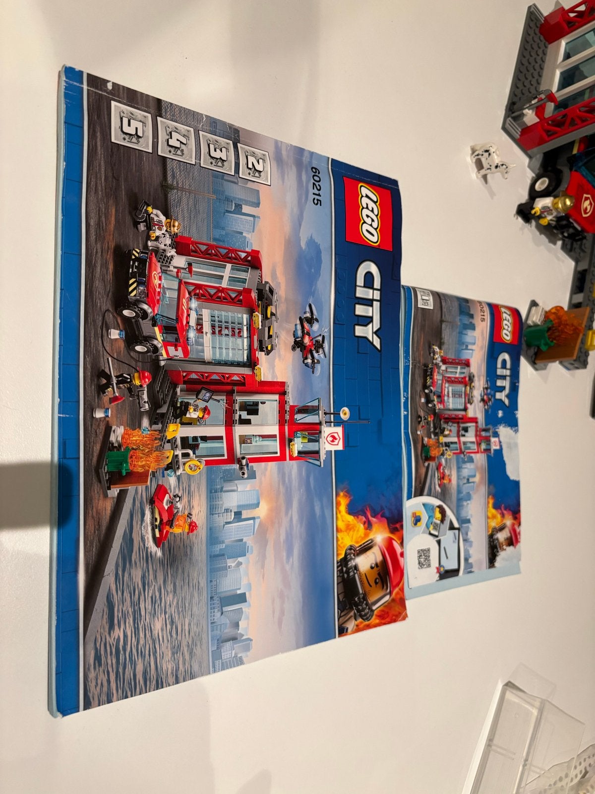 LEGO City Brandweerkazerne 60215 met Brandweerwagen