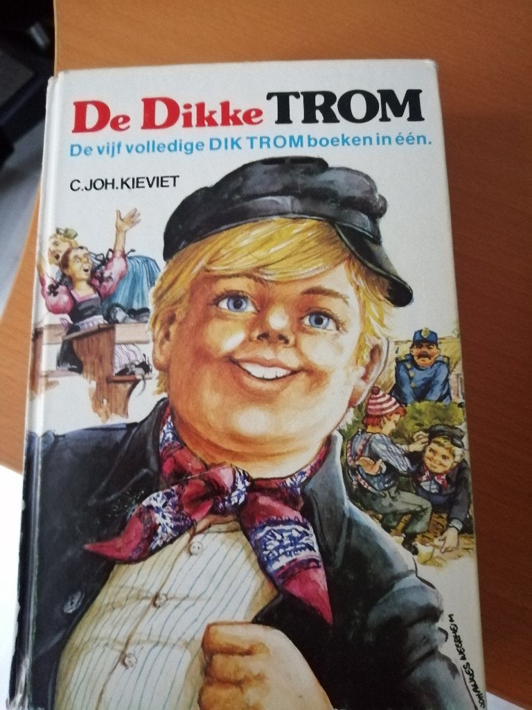 De Dikke Trom - Vijf volledige Dik Trom boeken in één, Gelezen, Ophalen of Verzenden, C.Joh. Kieviet, Fictie