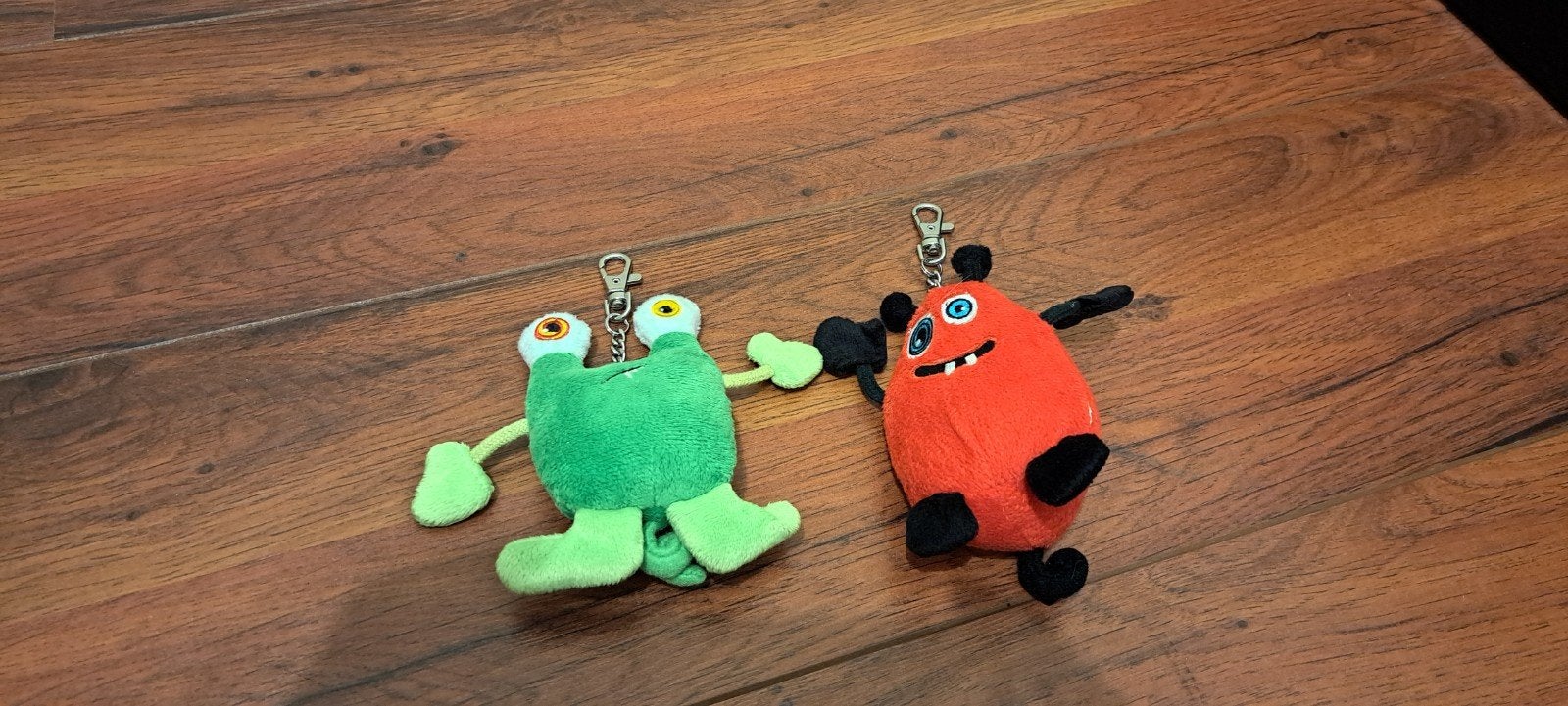 2 grappige sleutelhangers knuffels.
12 cm groot., Ophalen of Verzenden, Zo goed als nieuw