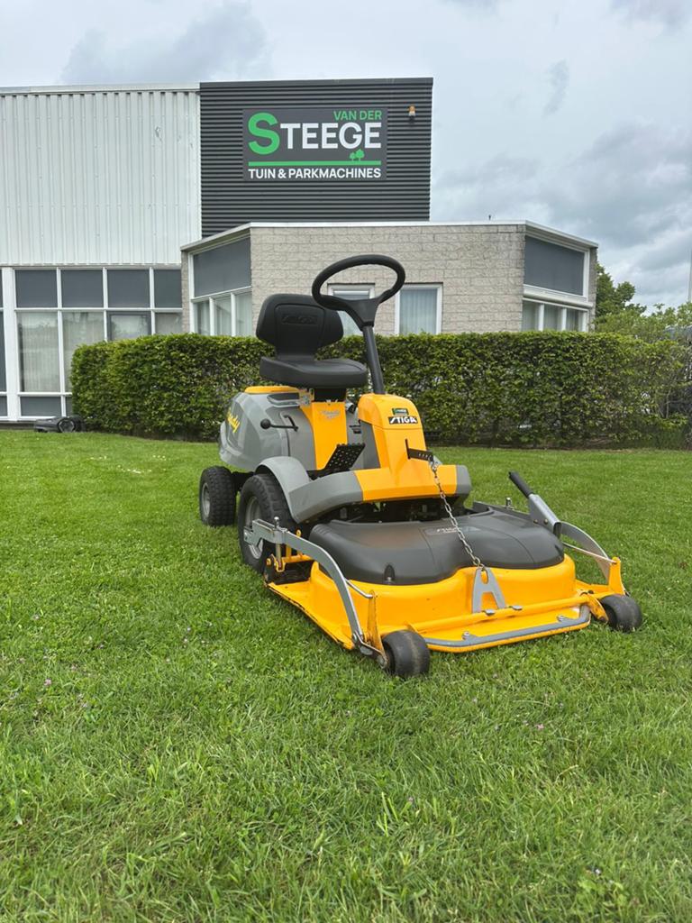Stiga ready / villa zitmaaier, Tuin en Terras, Zitmaaiers, Ophalen, Gebruikt, Mulchfunctie, Minder dan 90 cm