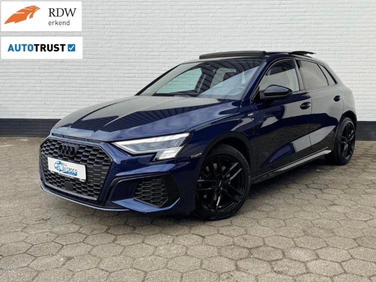 Audi A3 40 Tfsi e 204pk Phev S-tronic 2020 Blauw, Auto's, 4 cilinders, Blauw, 1395 cc, Dealer onderhouden
