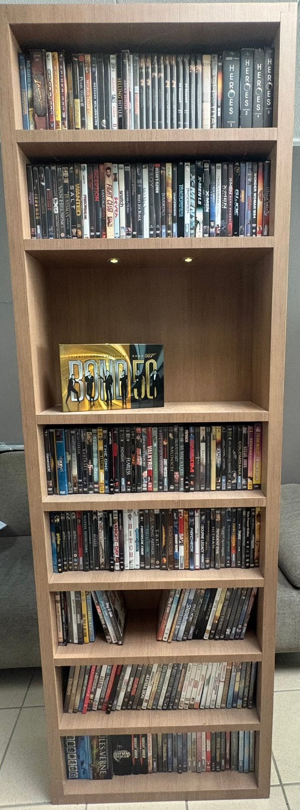 Kast geschikt voor o.a. DVD films of boeken, Huis en Inrichting, Kasten | Overige, Ophalen, Gebruikt