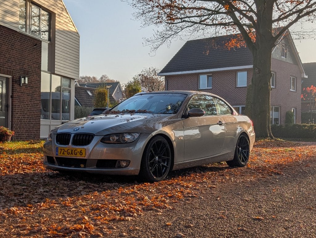 BMW E93 3-Serie 3.0 D 330 Cabrio AUT NL-auto, Auto's, BMW, Automaat, Achterwielaandrijving, 1800 kg, 2993 cc