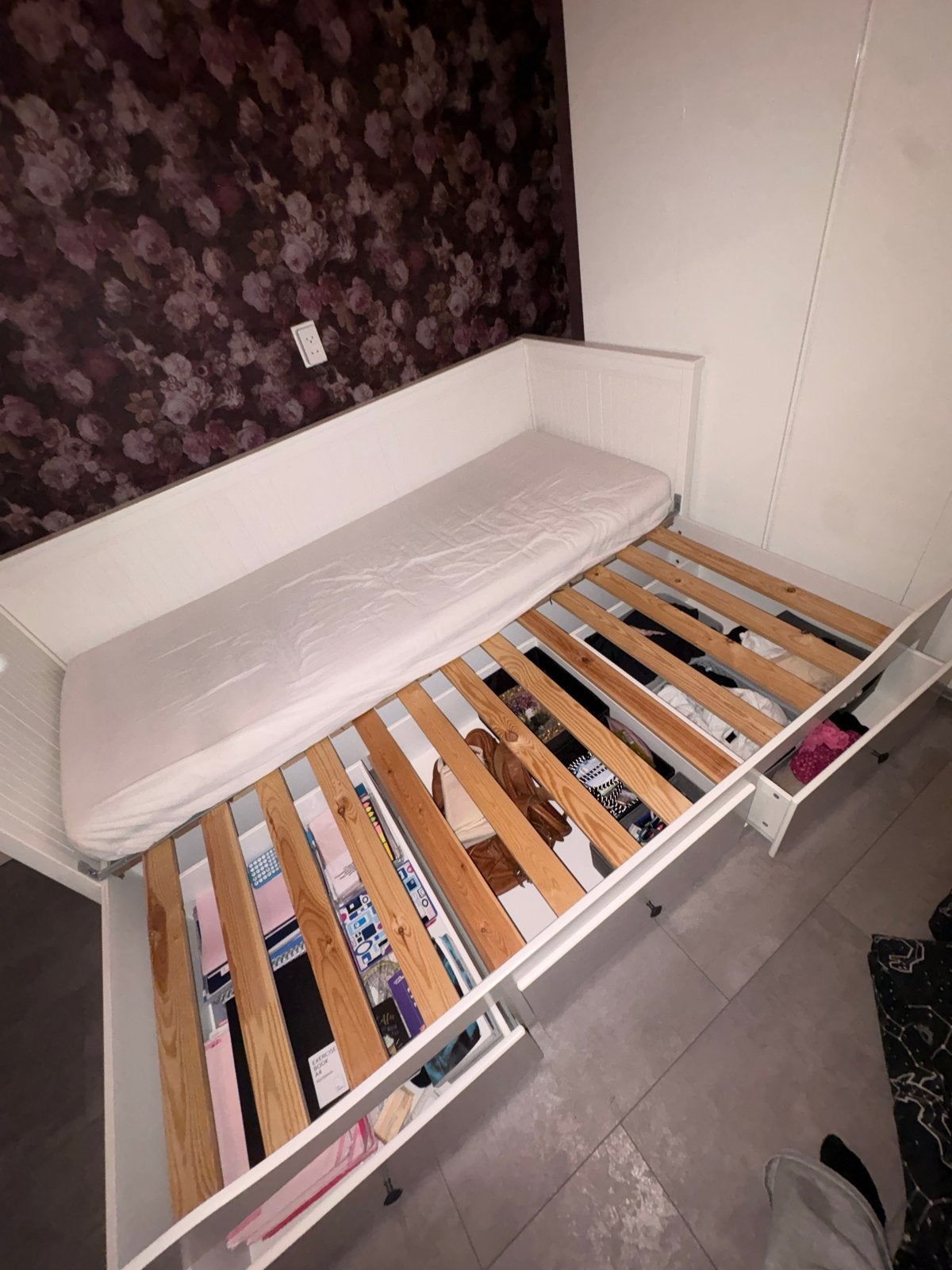 IKEA Hemnes Uitschuifbaar Bed (1- of 2-persoons) zsm weg, Ophalen, Verstelbaar, 90 cm, Eenpersoons