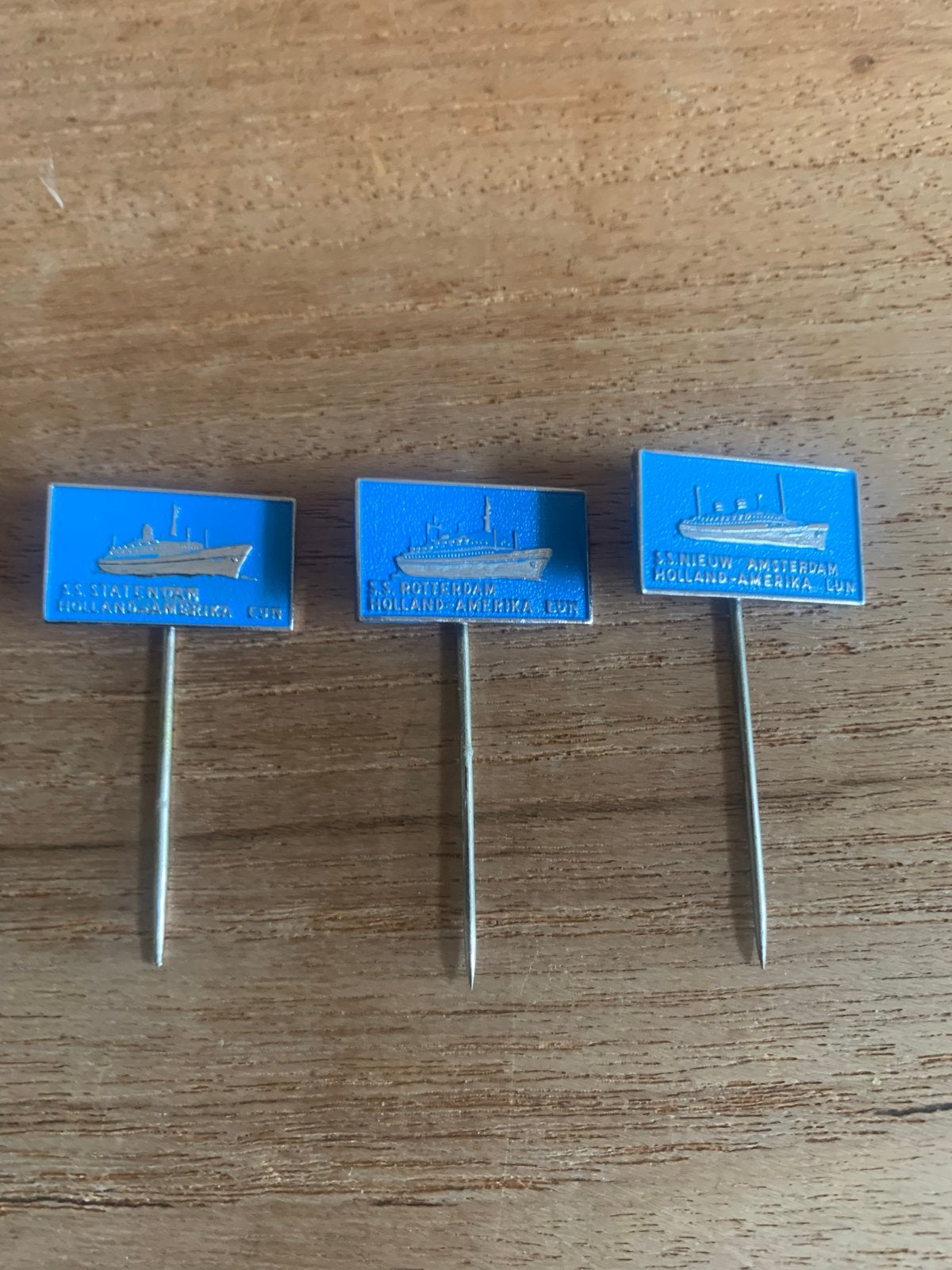 Speldjes Holland Amerika Lijn (HAL) - Schepen, Verzamelen, Ophalen of Verzenden, Zo goed als nieuw, Transport, Speldje of Pin