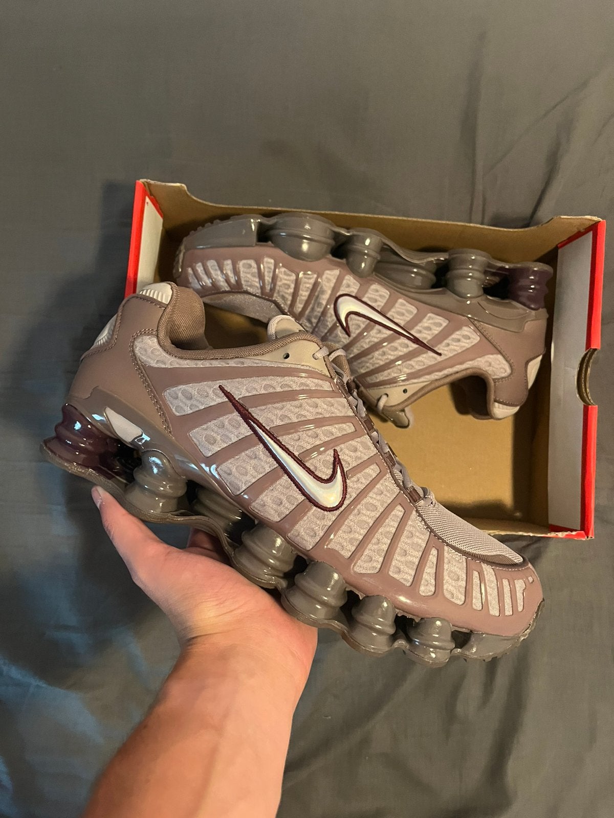 Nike Shox TL Pumice - Maat 44, Bruin, Nieuw, Ophalen of Verzenden, Sneakers of Gympen