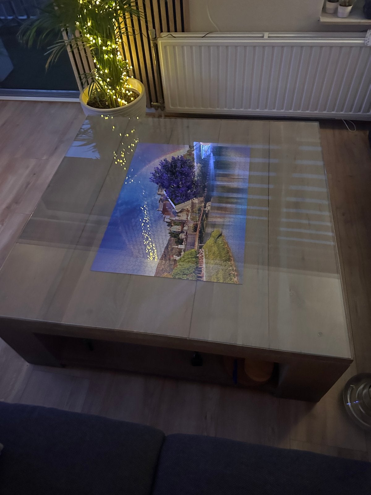 Salontafel met glazen blad en houten onderstel, Ophalen, Vierkant, 50 tot 100 cm, Zo goed als nieuw
