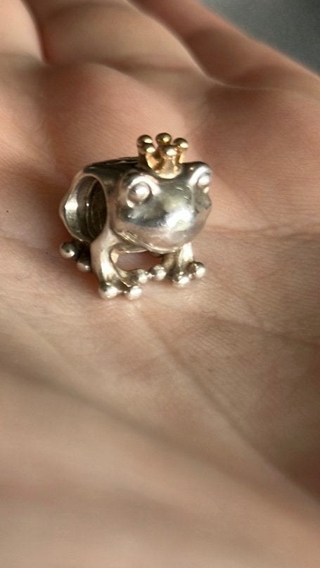 Pandora bedel kikker met kroontje van goud, Verzenden, Pandora, Zo goed als nieuw, 1 bedel