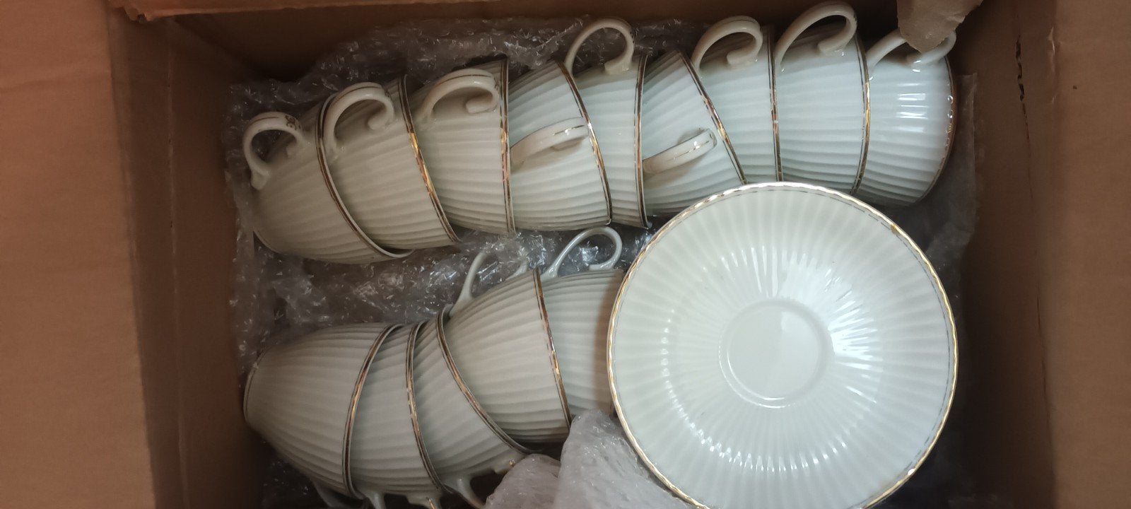 nieuw theeservies+ theepot, Ophalen of Verzenden
