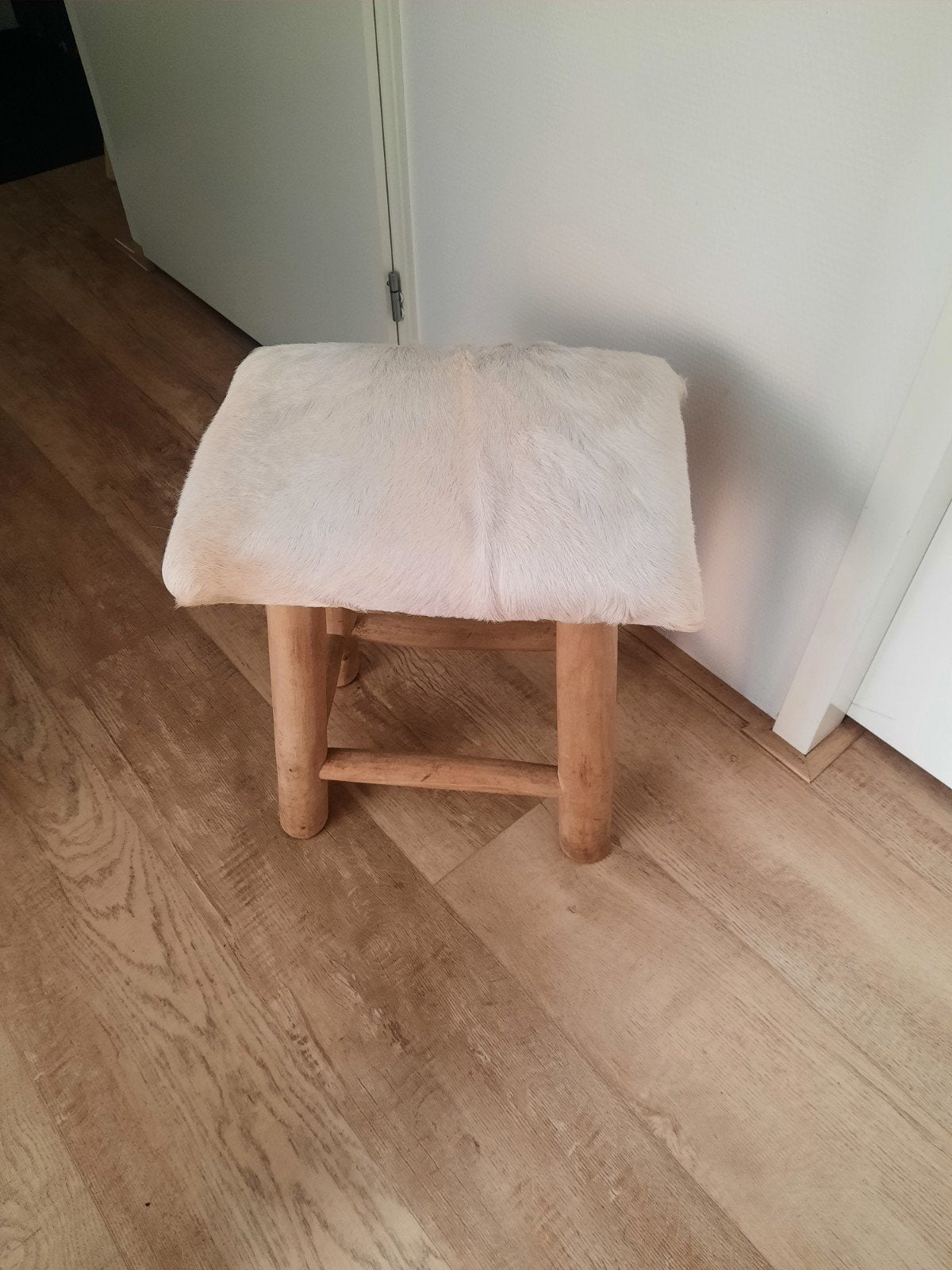 Krukje met bont, Ophalen, Zo goed als nieuw, Hout