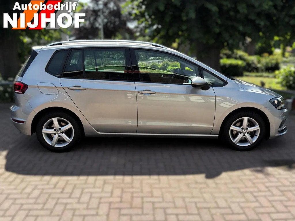 Volkswagen Golf Sportsvan 1.5 TSI Comfortline J € 16.000,0, Stof, 4 cilinders, 700 kg, Golf Sportsvan