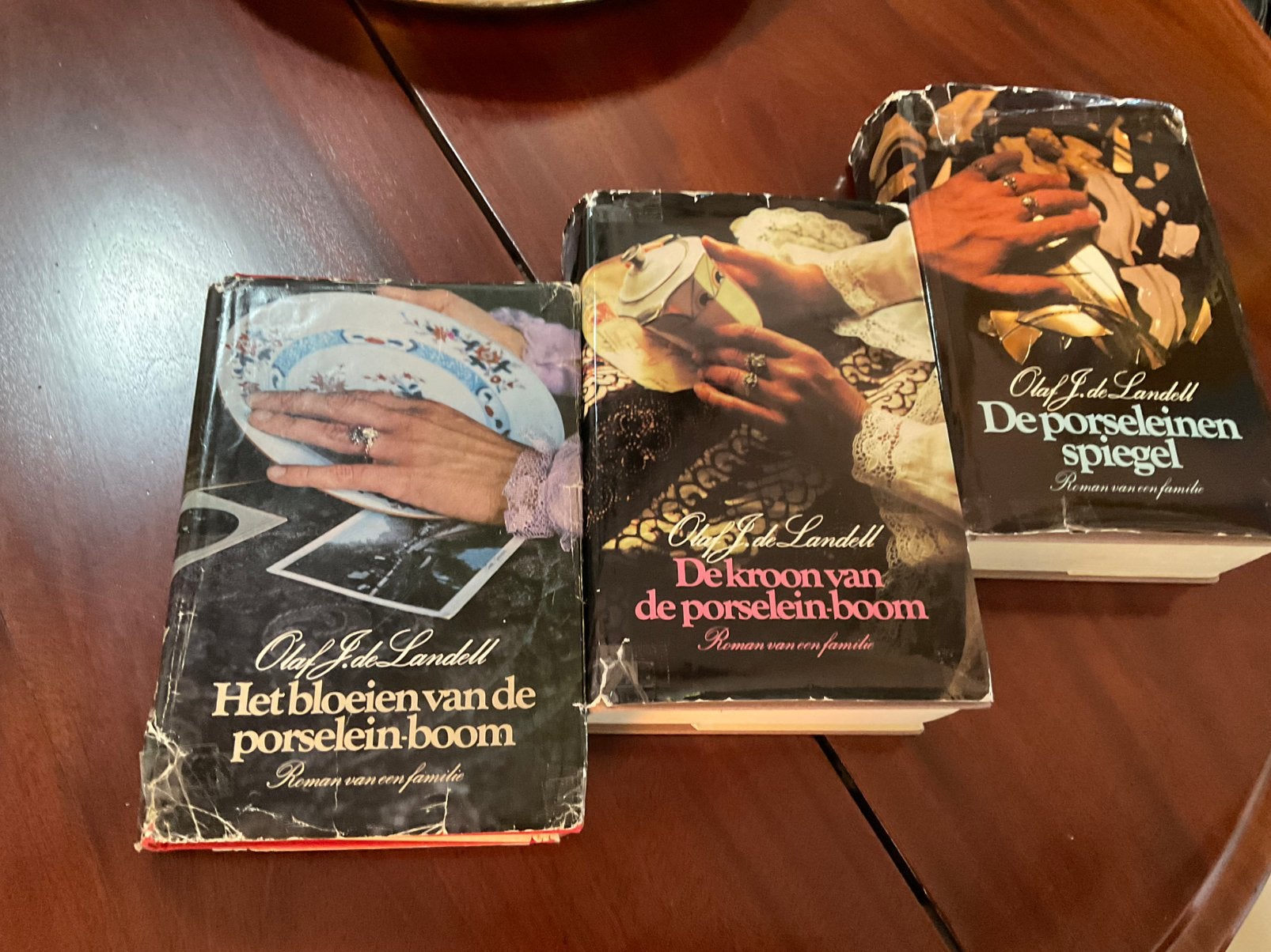 Porselein trilogie van Olaf de  Landell uit 1974, Ophalen, Zo goed als nieuw, Overige
