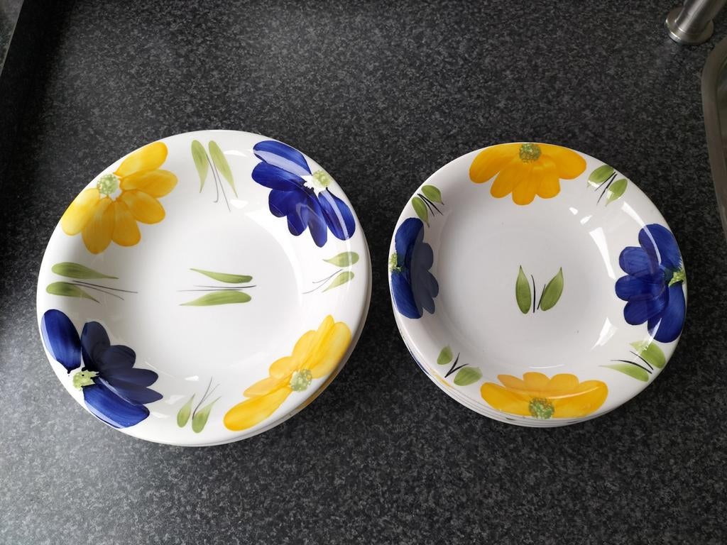 Diepe borden met bloemmotief, Ophalen of Verzenden