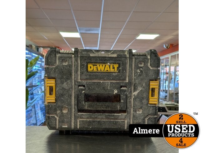 DeWalt DCS571NT Accu Cirkelzaag, Dewalt, Zo goed als nieuw, Support@dewalt.com, 701 E. Joppa Road
Towson, MD 21286
USA