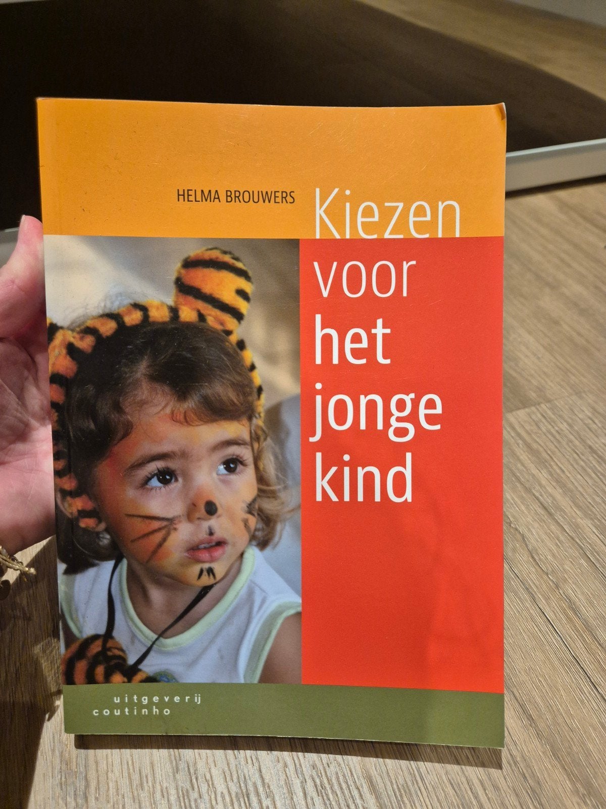 Kiezen voor het jonge kind - Helma Brouwers, Ophalen of Verzenden