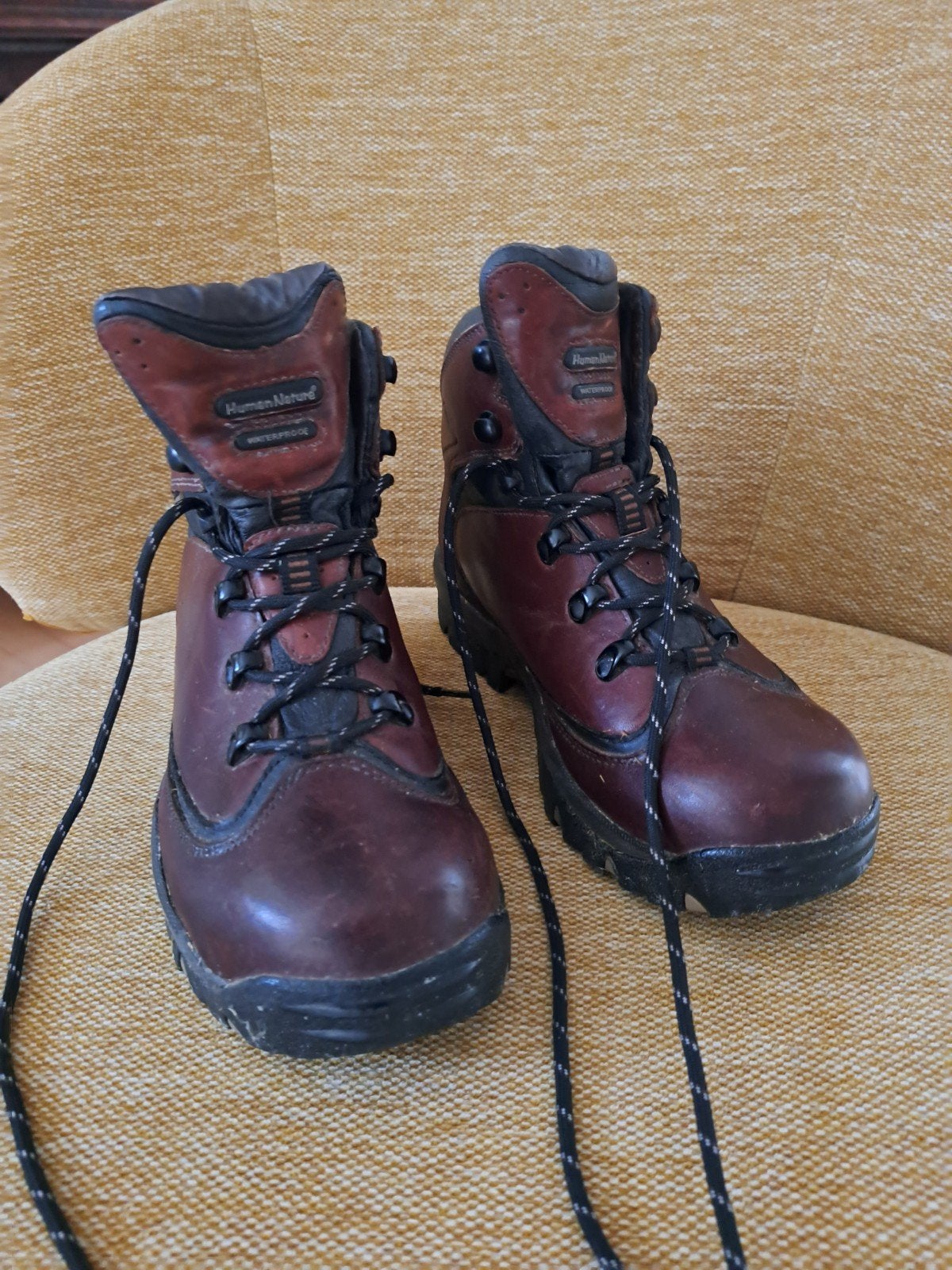 Dames wandelschoenen, gaan weg wegens te klein mt 40., Ophalen, Zo goed als nieuw, Schoenen