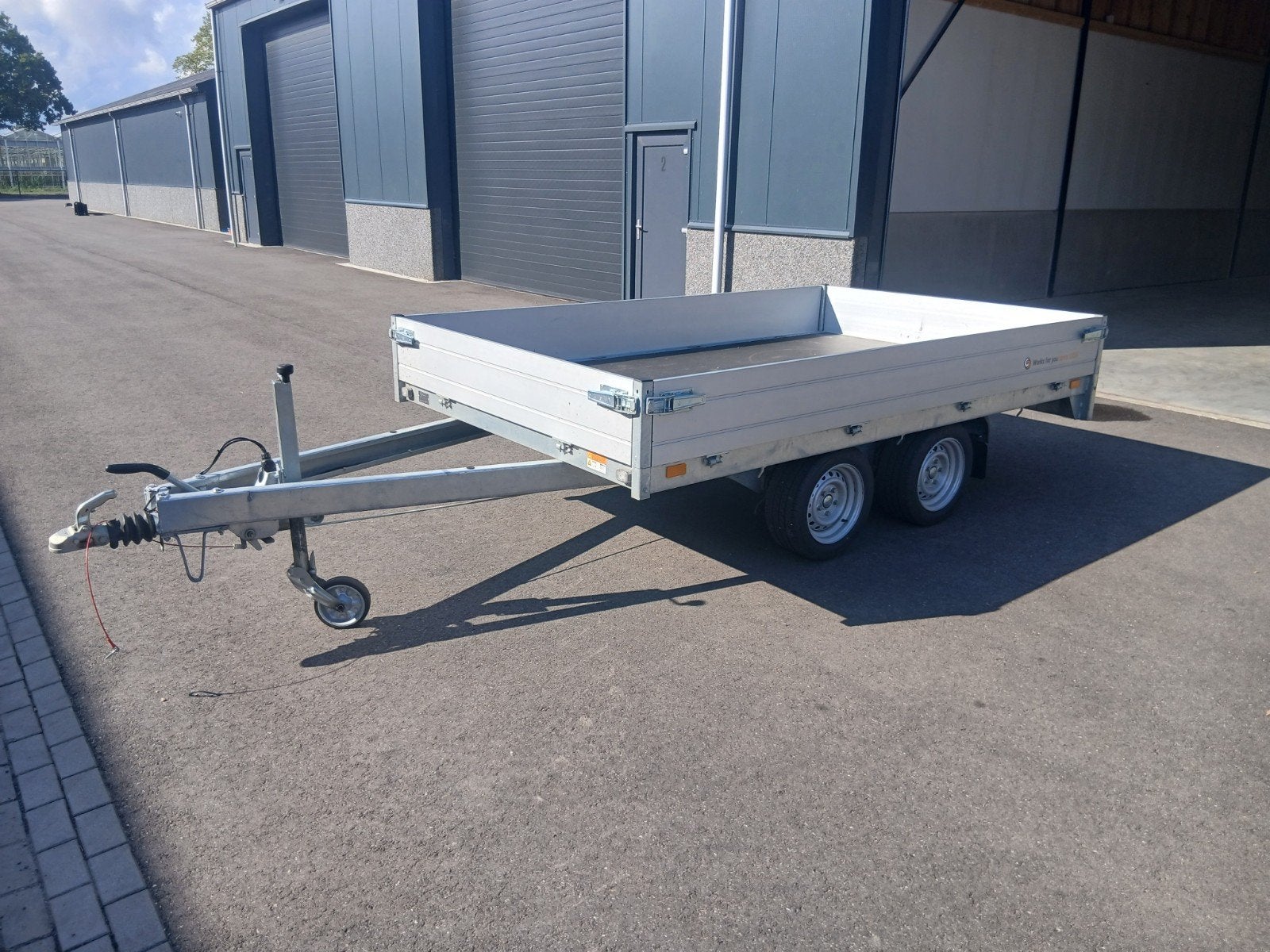 Z.G.A.N. Saris Plateauwagen en vlemmix machine transporter, Auto diversen, Aanhangers en Bagagewagens, Ophalen, Zo goed als nieuw